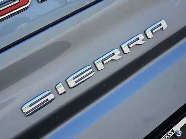 2023 GMC Sierra 1500 4WD Crew Cab Short Box AT4X