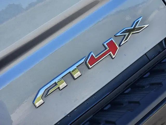 2023 GMC Sierra 1500 4WD Crew Cab Short Box AT4X