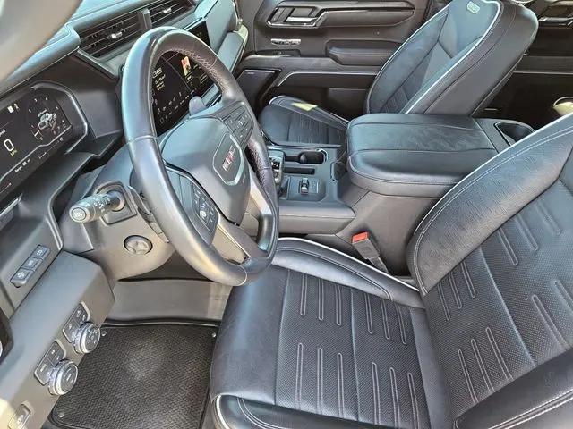2023 GMC Sierra 1500 4WD Crew Cab Short Box AT4X