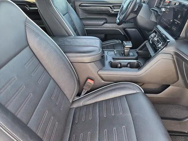 2023 GMC Sierra 1500 4WD Crew Cab Short Box AT4X