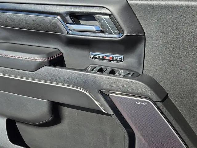 2023 GMC Sierra 1500 4WD Crew Cab Short Box AT4X