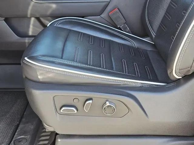 2023 GMC Sierra 1500 4WD Crew Cab Short Box AT4X