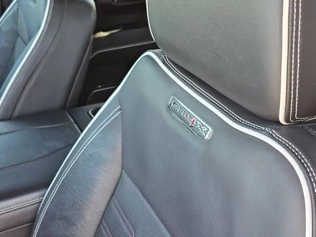 2023 GMC Sierra 1500 4WD Crew Cab Short Box AT4X