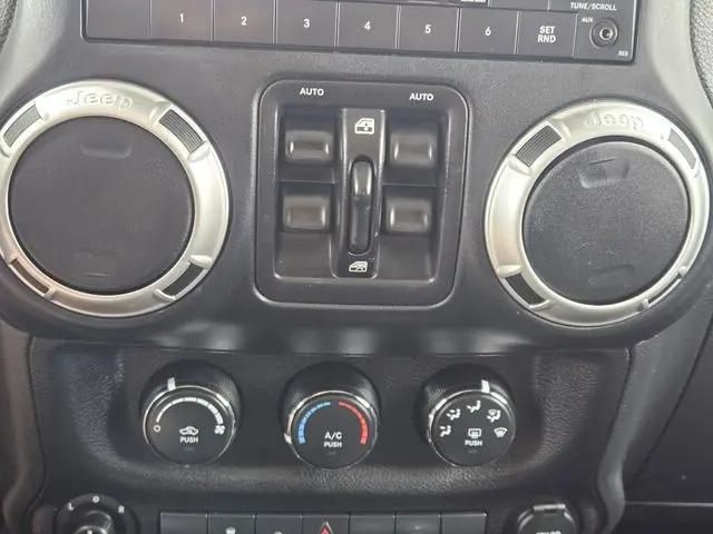 2018 Jeep Wrangler JK Unlimited Sahara 4x4