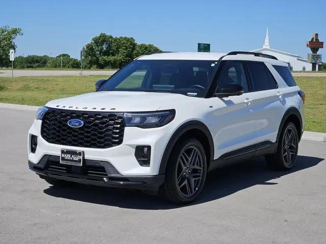 2025 Ford Explorer ST-Line