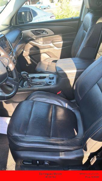 2021 Chevrolet Traverse FWD LT Leather