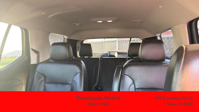 2021 Chevrolet Traverse FWD LT Leather