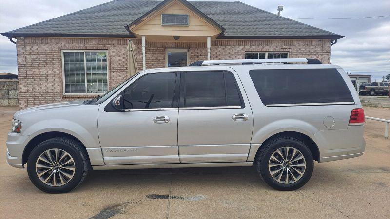 2015 Lincoln Navigator L Base