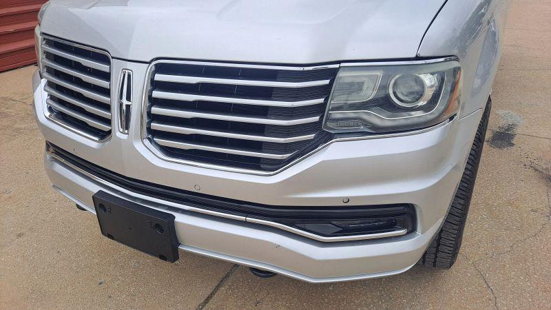 2015 Lincoln Navigator L Base