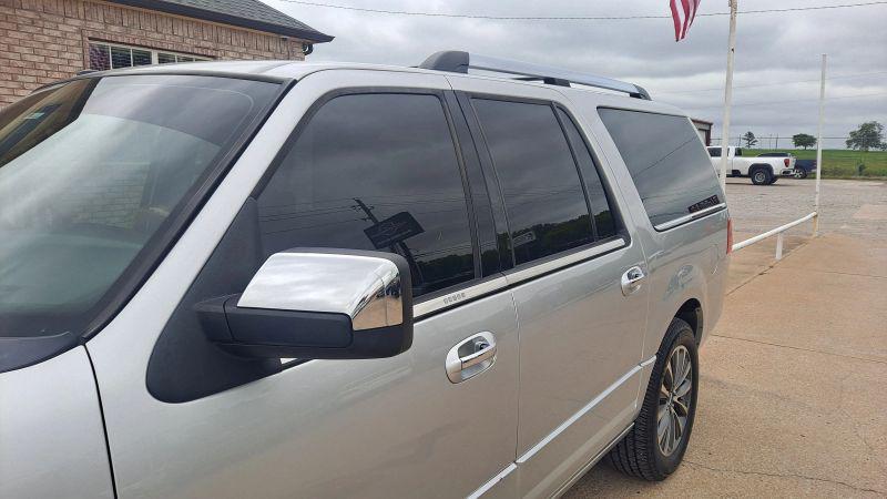 2015 Lincoln Navigator L Base