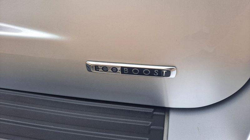 2015 Lincoln Navigator L Base