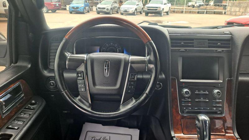 2015 Lincoln Navigator L Base