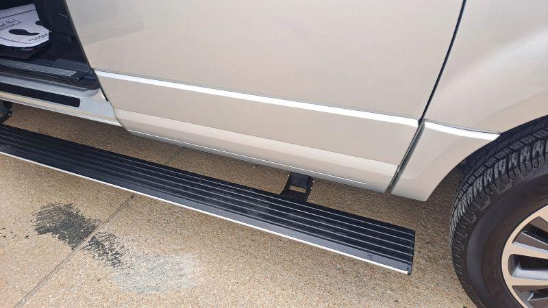 2015 Lincoln Navigator L Base