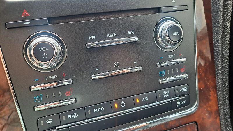 2015 Lincoln Navigator L Base