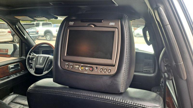 2015 Lincoln Navigator L Base