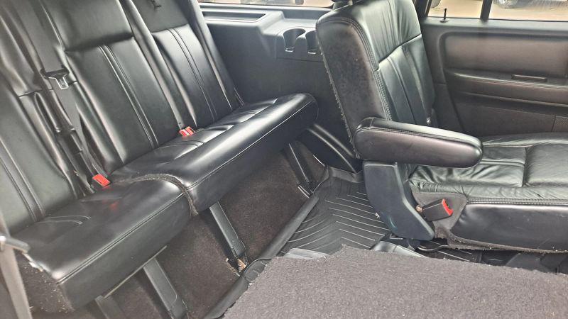 2015 Lincoln Navigator L Base