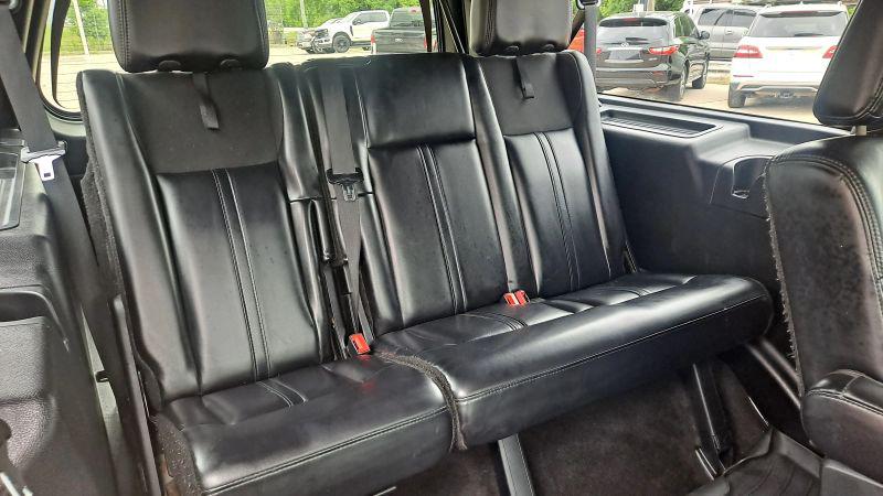 2015 Lincoln Navigator L Base