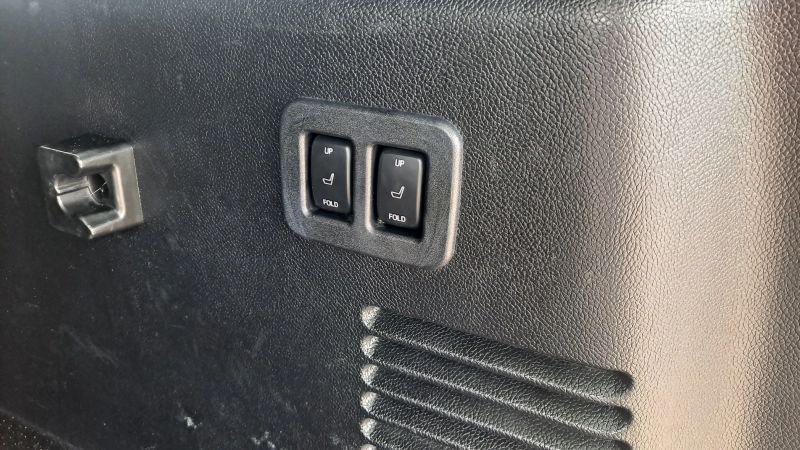 2015 Lincoln Navigator L Base