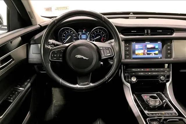 2016 Jaguar XF 35t Prestige