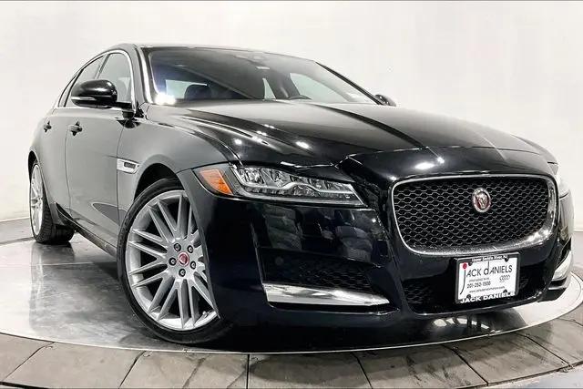 2016 Jaguar XF 35t Prestige