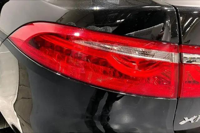 2016 Jaguar XF 35t Prestige