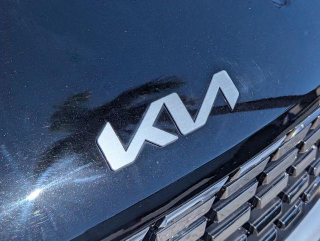 2023 Kia Carnival MPV SX