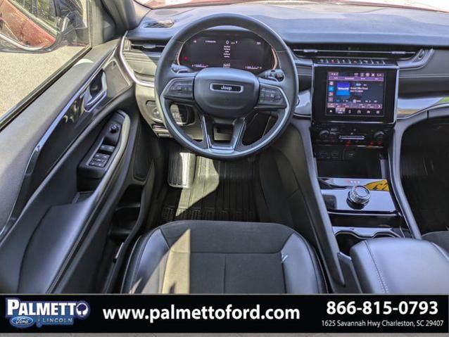 2023 Jeep Grand Cherokee L Altitude 4x2