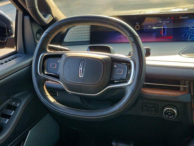 2025 Lincoln Navigator Black Label