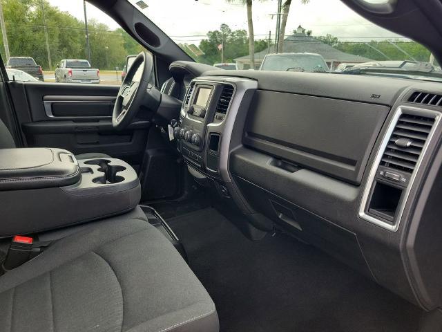 2024 Ram 1500 Classic Warlock Crew Cab 4x2 5'7" Box