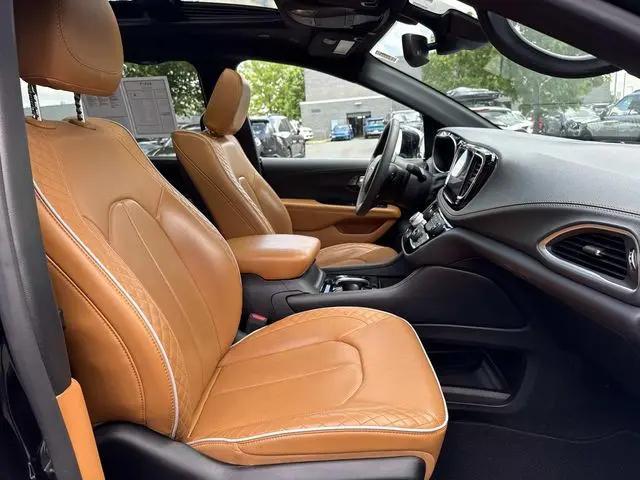 2022 Chrysler Pacifica Pinnacle AWD