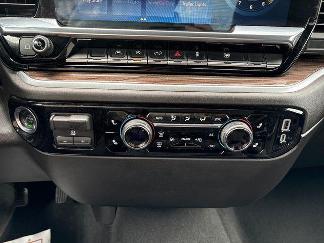 2025 Chevrolet Silverado 1500 4WD Crew Cab Short Bed LT with 2FL