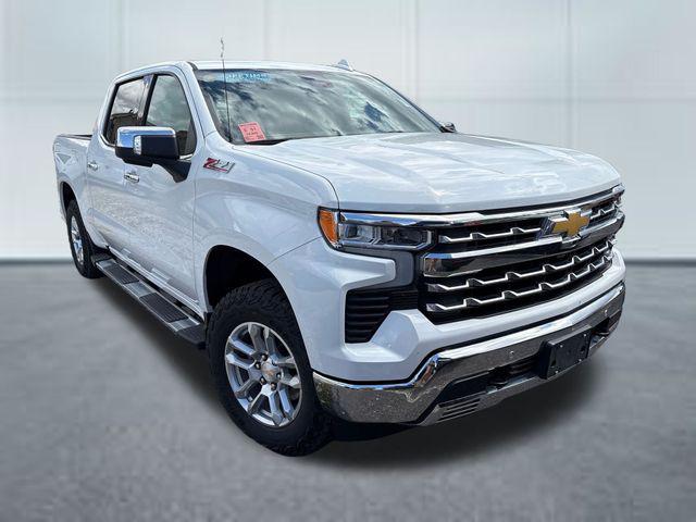 2025 Chevrolet Silverado 1500 4WD Crew Cab Short Bed LTZ