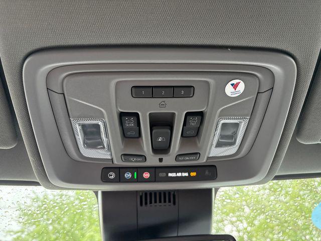 2025 Chevrolet Silverado 1500 4WD Crew Cab Short Bed LTZ