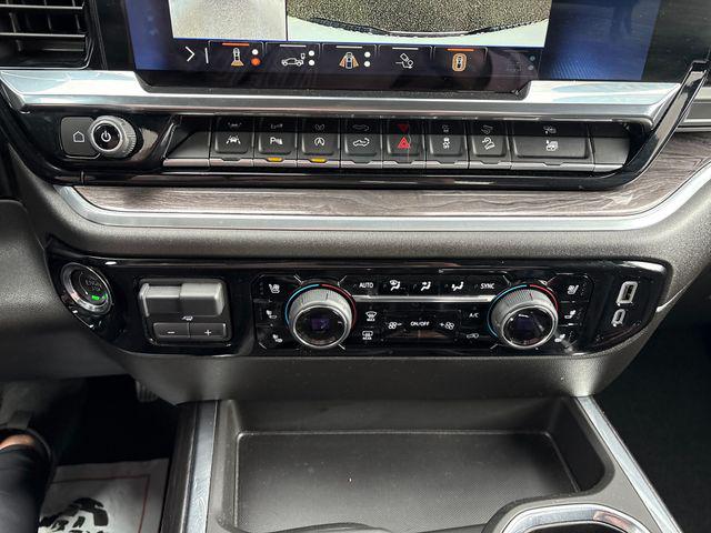 2025 Chevrolet Silverado 1500 4WD Crew Cab Short Bed LTZ