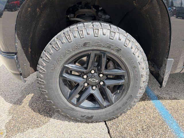 2021 Chevrolet Silverado 1500 4WD Crew Cab Short Bed Custom Trail Boss