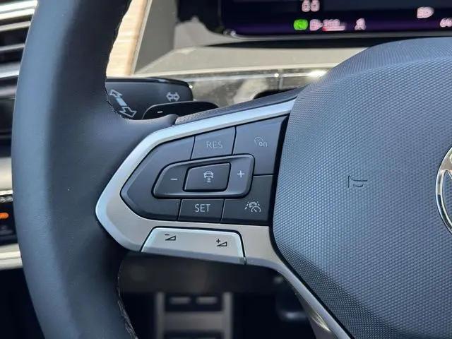 2026 Volkswagen Atlas SEL Premium R-Line