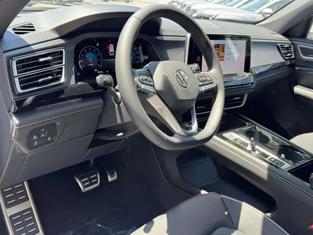 2026 Volkswagen Atlas Cross Sport SEL Premium R-Line