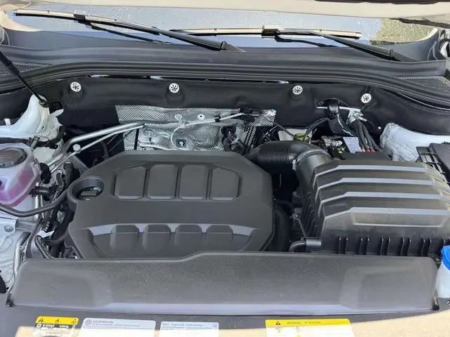 2026 Volkswagen Atlas Cross Sport SEL Premium R-Line