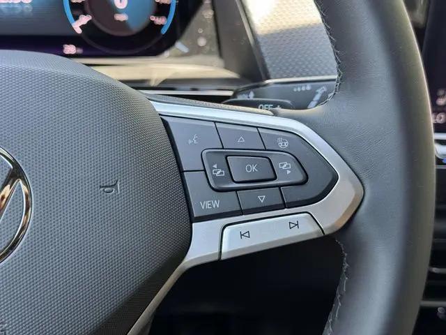2026 Volkswagen Atlas Cross Sport SEL Premium R-Line