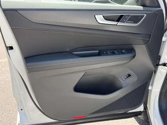 2026 Volkswagen Atlas Cross Sport SEL Premium R-Line
