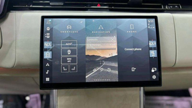 2024 Land Rover Range Rover P615 SV