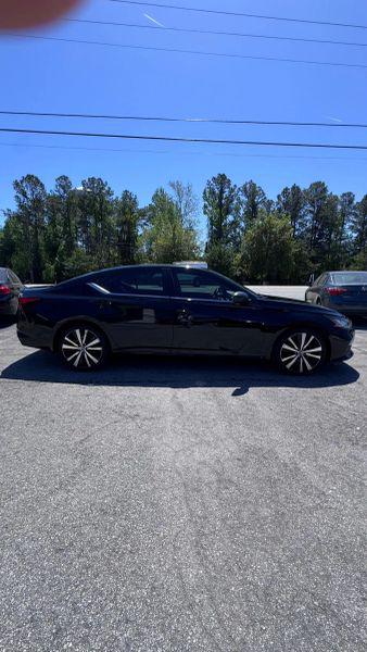 2021 Nissan Altima SR FWD