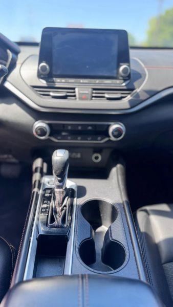 2021 Nissan Altima SR FWD