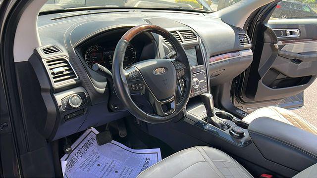 2017 Ford Explorer Platinum
