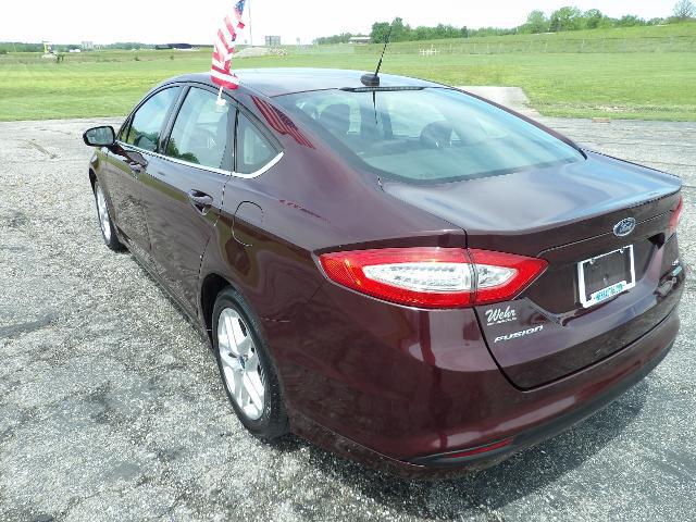 2013 Ford Fusion SE