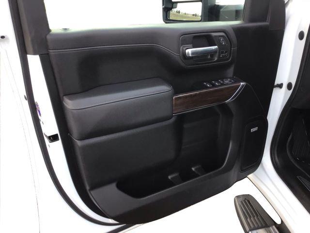 2023 GMC Sierra 2500HD 4WD Crew Cab Standard Bed SLT