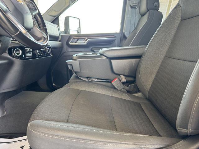 2024 Chevrolet Silverado 3500HD 4WD Crew Cab Long Bed LT