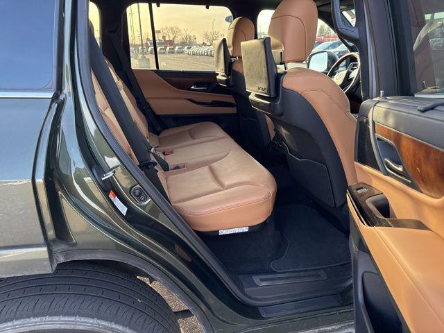 2023 Lexus LX Luxury