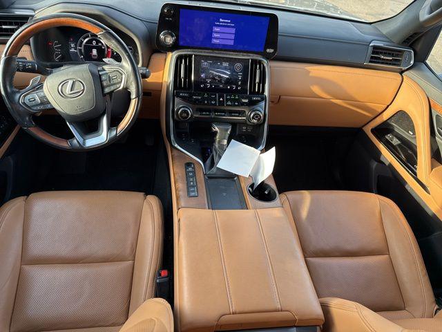 2023 Lexus LX Luxury