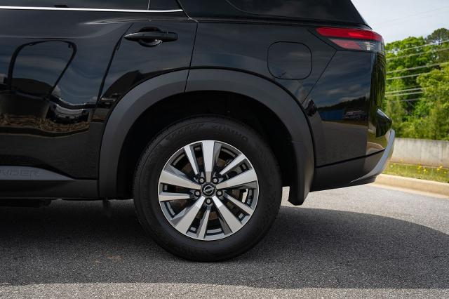 2024 Nissan Pathfinder SL FWD